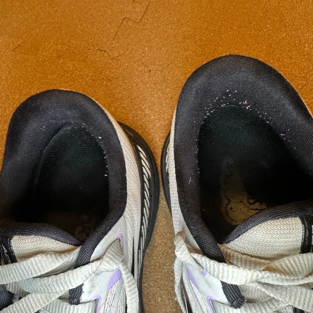 Brooks Adrenaline GTS 23 Womens Running Shoes Grey Purple 1203811B039 Size 7.5 - Picture 7 of 10